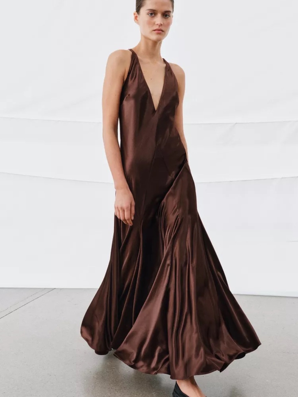 Zara NEW Voluminous Satin Long Dress V-Neckline Thin Straps Garnet Medium